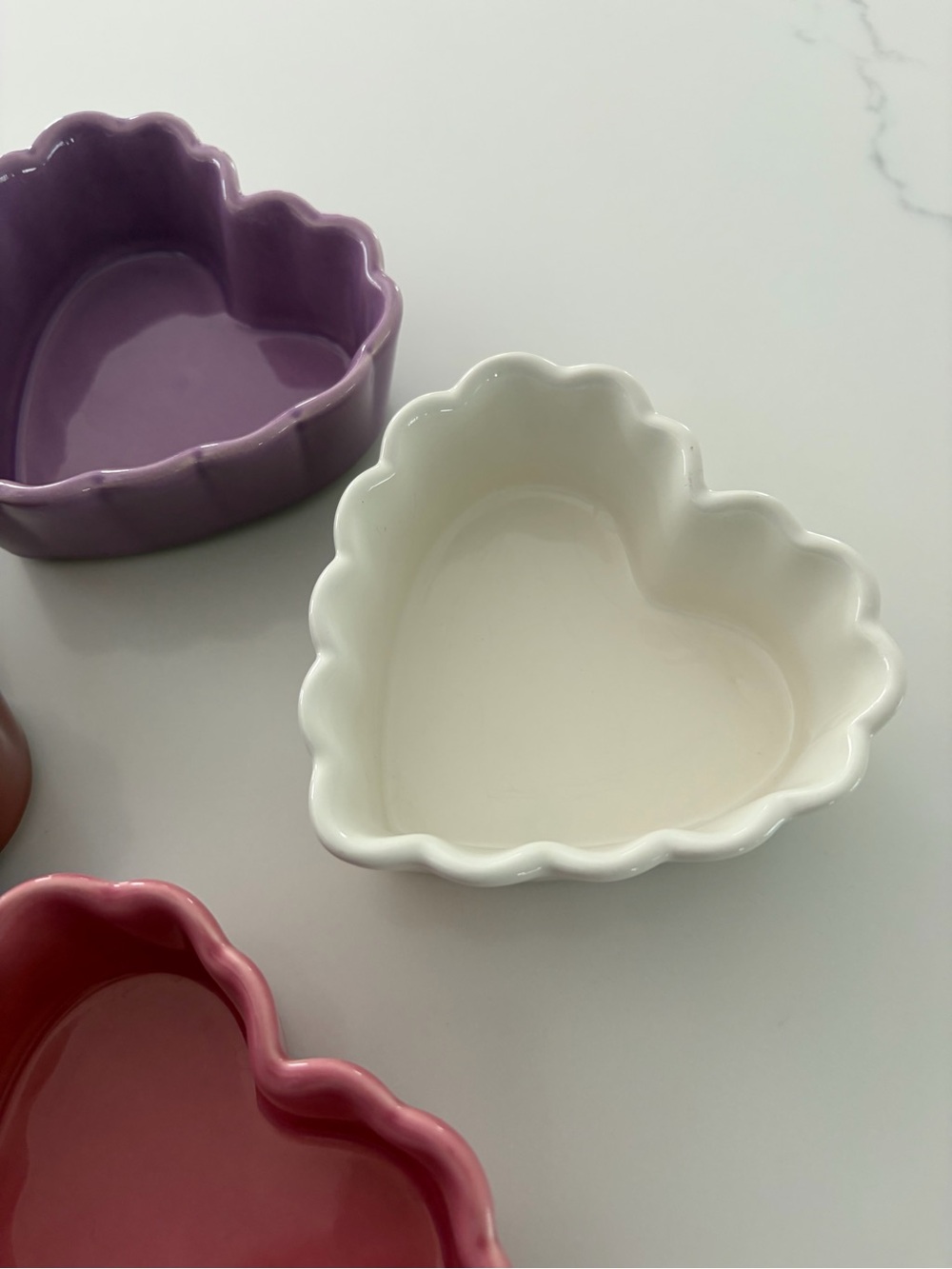 Williams Sonoma Set of 4 Scalloped Heart Dessert Bowls Ramekins New not used. - Picture 4 of 7